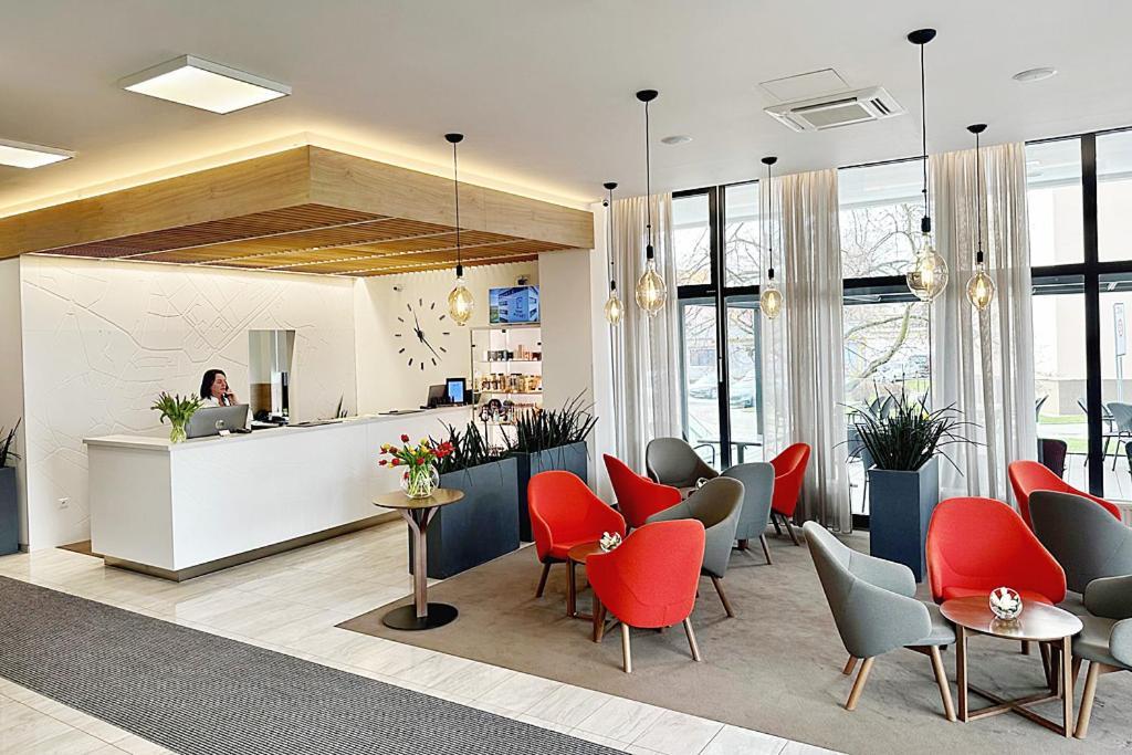 Hotel Restart Superior Jicin Ngoại thất bức ảnh