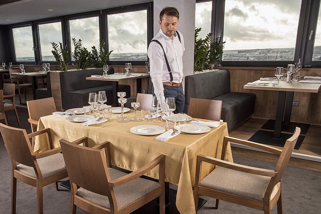 Hotel Restart Superior Jicin Ngoại thất bức ảnh
