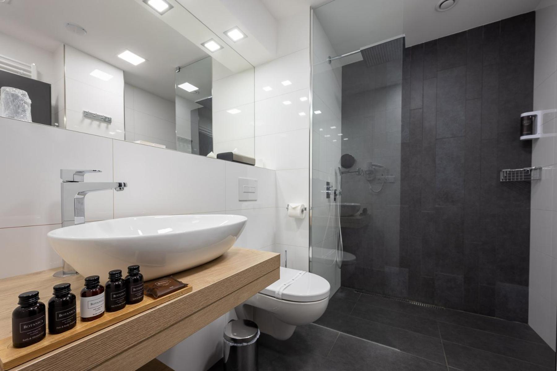 Hotel Restart Superior Jicin Phòng bức ảnh